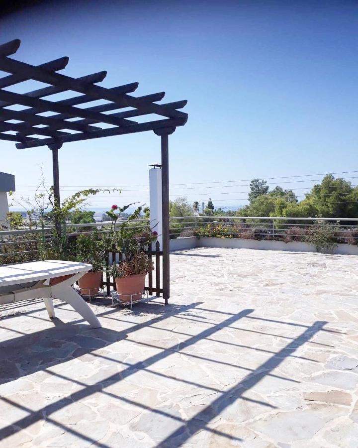 Fantastic Villa, A 5 Minute Drive From The Beach! Атина Екстериор снимка