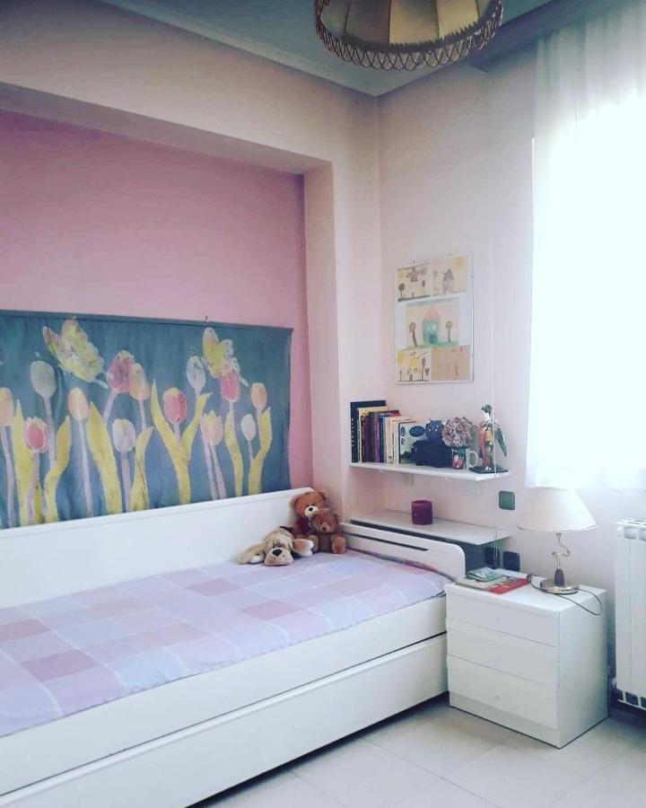 Fantastic Villa, A 5 Minute Drive From The Beach! Атина Екстериор снимка