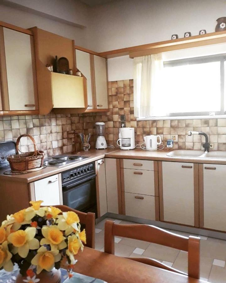 Fantastic Villa, A 5 Minute Drive From The Beach! Атина Екстериор снимка